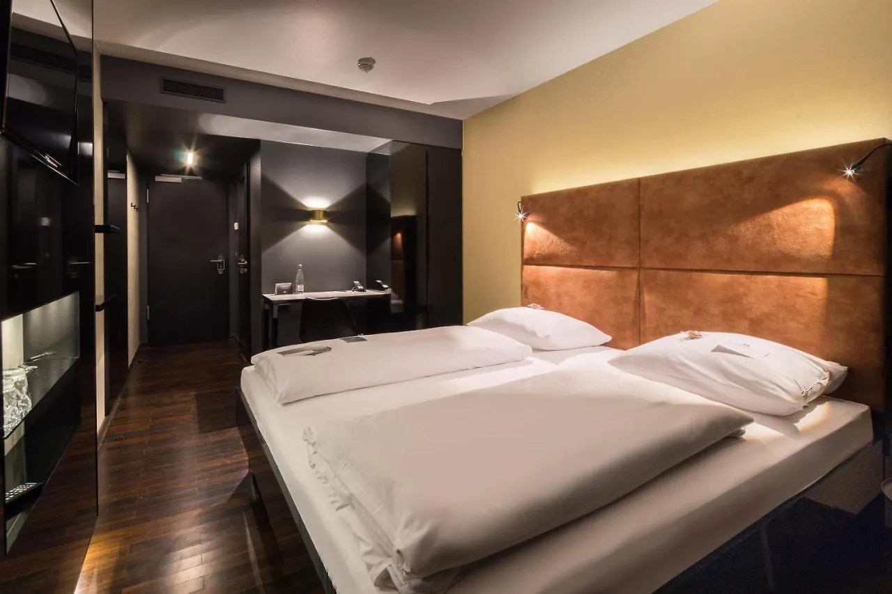 ***  Hotel Zoe By Amano Berlin Germany